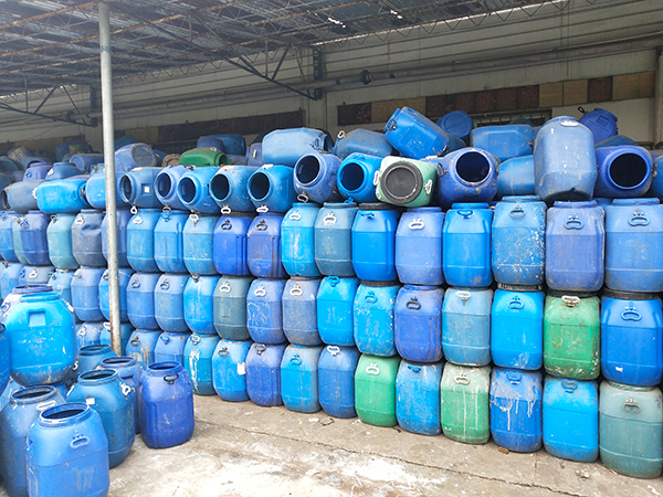 粘必牢-空桶倉儲(chǔ)